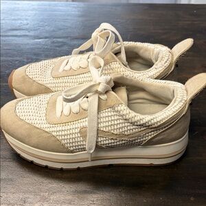 Women’s Steve Madden Cream and Tan Rosalynn Sneakers 7.5